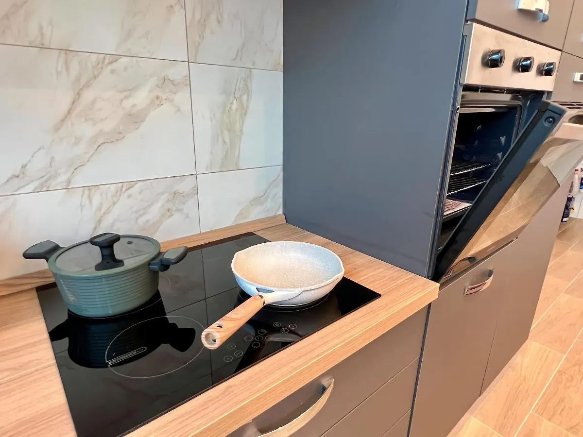Apartment Leonardo'S Home - Live Milan