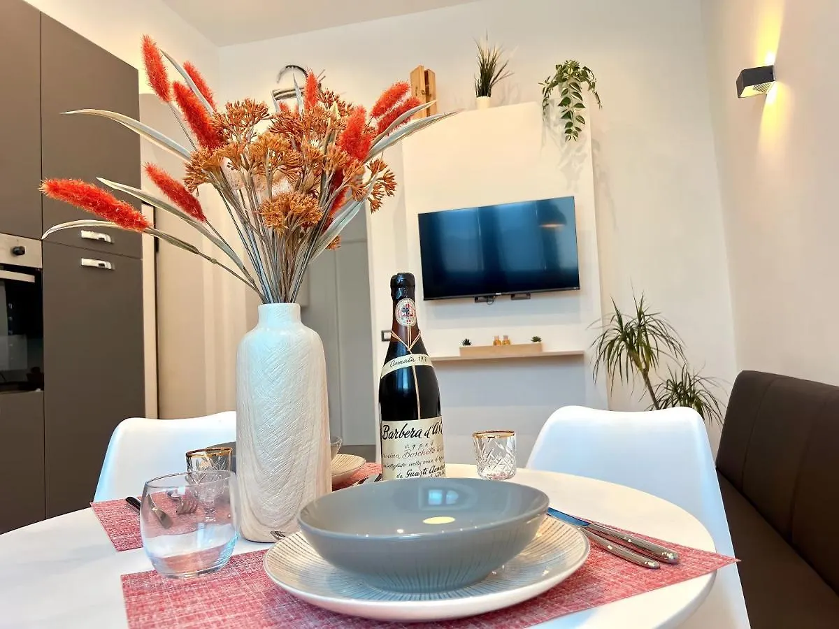 Leonardo'S Home - Live Milan